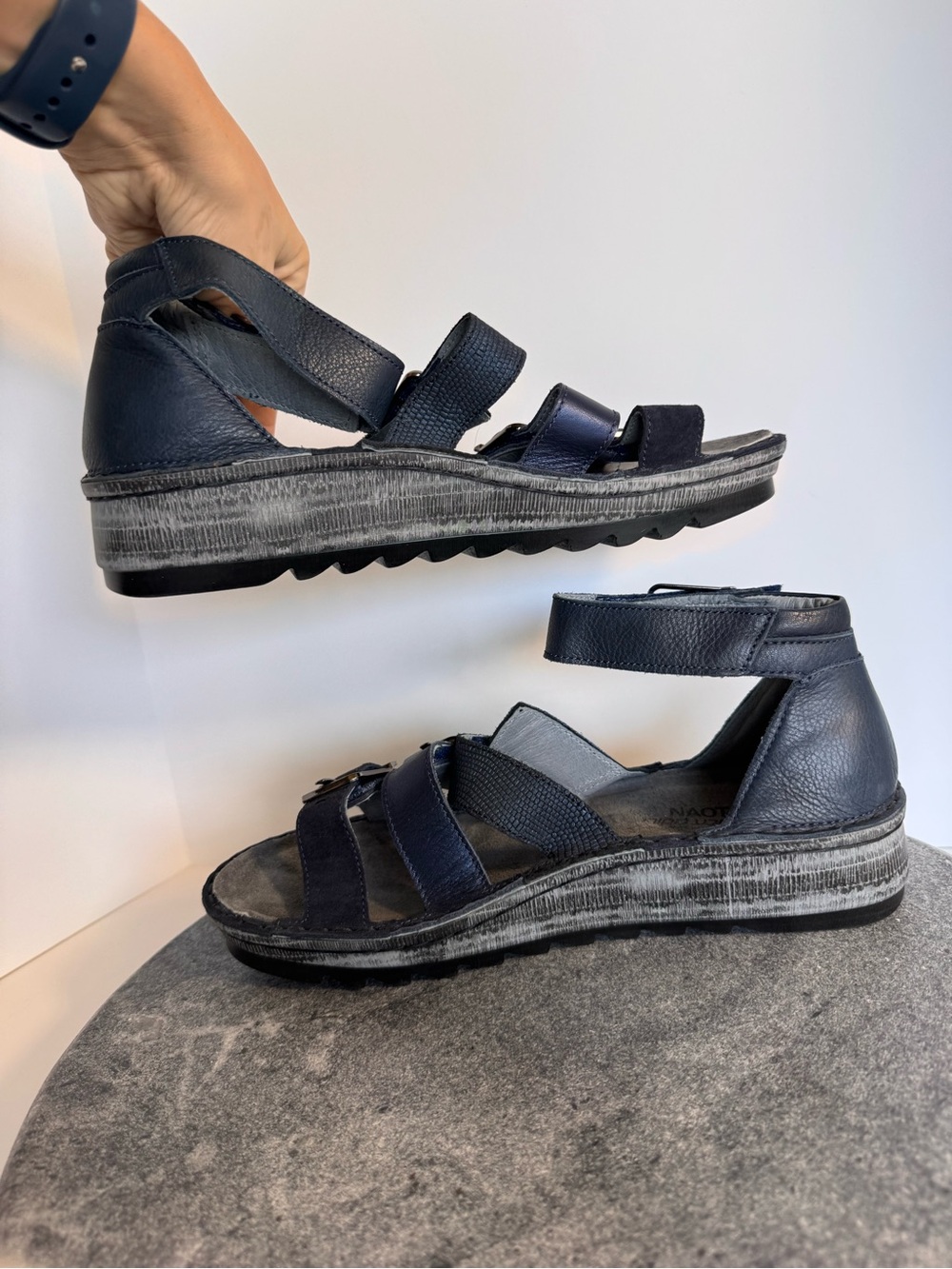 Naot Begonia Leather Ankle Strap Sandals Shoes Black Blue 39 - Picture 9 of 13